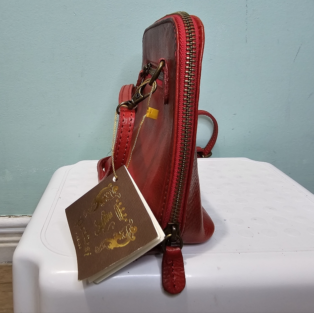 NWT PRATESI FIRENZE Red Italian Leather Volterra Dome Small Crossbody Bag - Picture 6 of 8